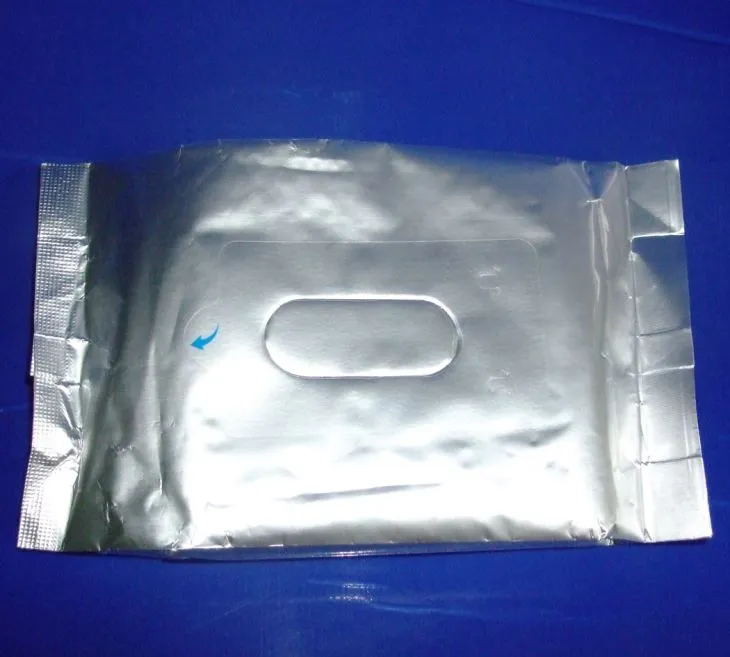 To'qimagan oldindan namlangan ro'molcha